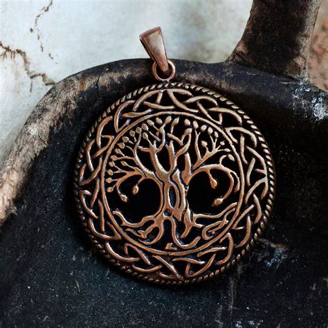 Yggdrasil amulet with connection to all 9 realms